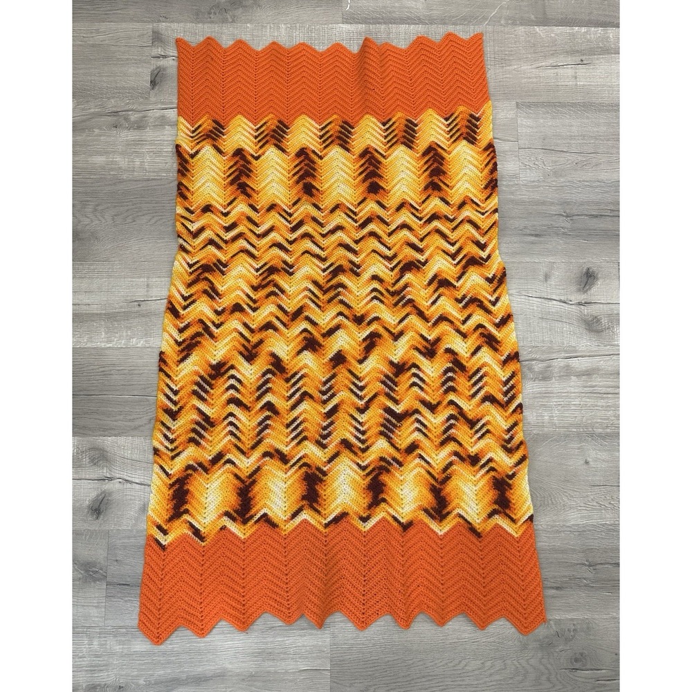 Vintage‎ 70s Style Handmade Crochet Chevron Lap Throw Blanket 29 X 48 Orange